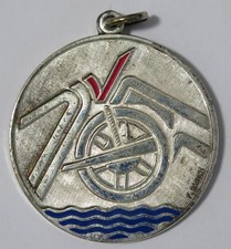 MEDAGLIA RICORDO 9° MOTORADUNO INTERNAZIONALE DELL' ETNA SICILIA 11 AGOSTO 1985