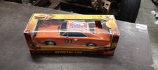 General Lee 1969 Dodge Charger Dukes of Hazzard scala 1:18 azione luci e suoni