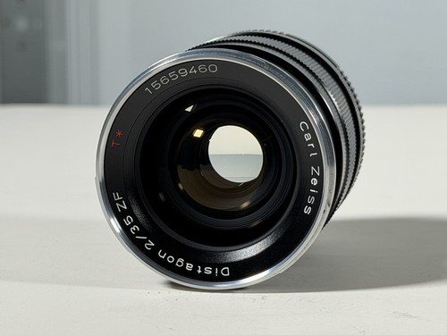 Zeiss distagon 2 0 - f/2.0, zf