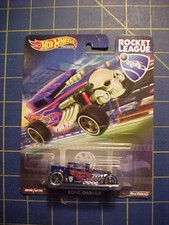 HOT WHEELS 2018 PREMIUM ROCKET