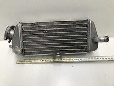 RADIATORE  BETA RR  CON PRESENZA DI AMMACCATURE TENUTA GARANTITA