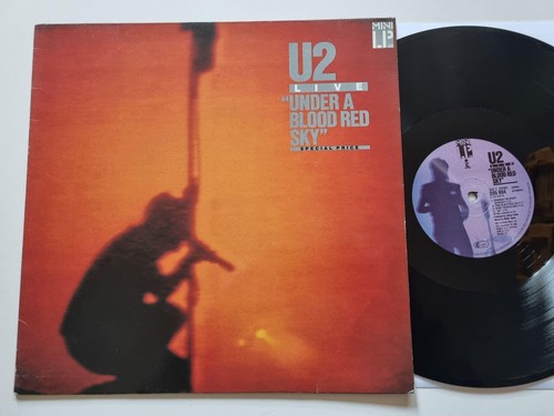 Under blood red - u2, sky