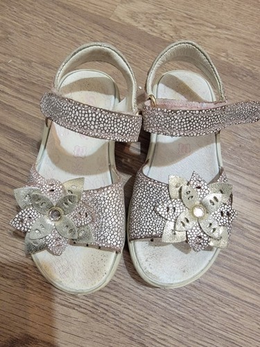 Primigi girl sandals size - primigi,