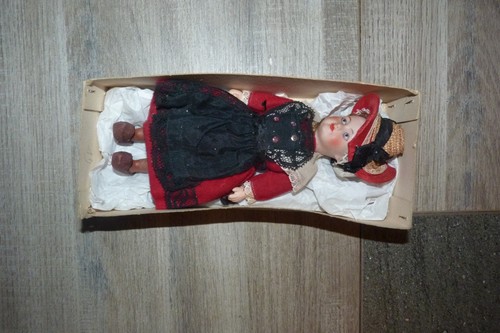 Ancienne petite poupee - , en