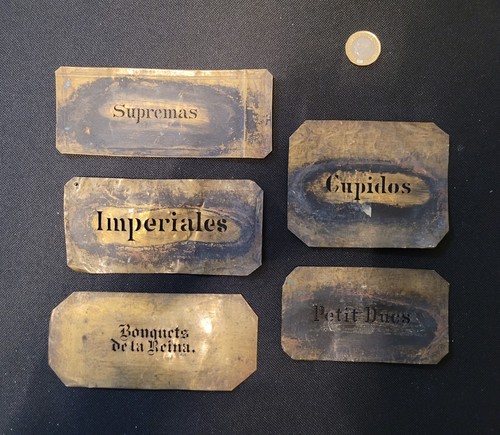 Antique vintage metal - antique/vintage,