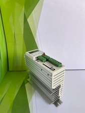 Lenze 33.8201-E + 8201 BB.1A convertitore di frequenza