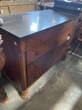 Antico como cassettone mobile