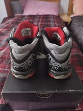 JORDAN FLIGHT ORIGIN (GS). Unisex num. 39. Colore nero, grigio e rosso.