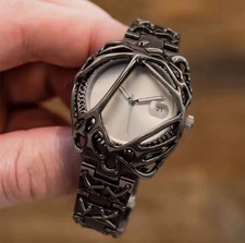 Orologio Chrome Alababaster Stile Gotico Quadrante Rosso Bianco Industry