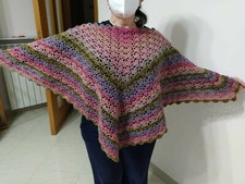 Poncho In Lana Dundaga Lavorato All'uncinetto