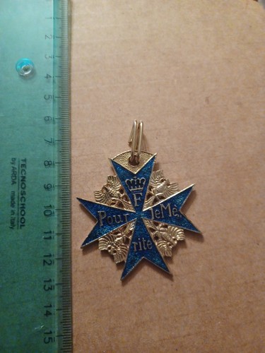 Medaglia croce pour - medaglia, a