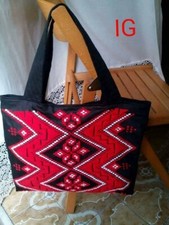 Un oggetto raro,borsa,ricamata