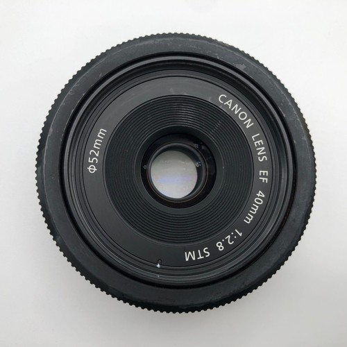 Canon 40mm 8 - f/2.8, stm