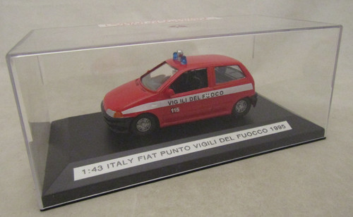 Vehicule fiat punto - 1/43,