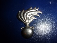 CARABINIERE fregio fiamma