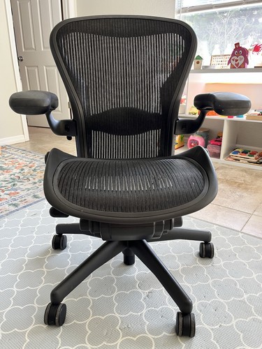 Herman miller aeron office - miller,