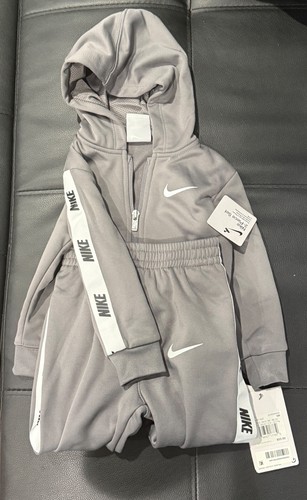 Nuovo con etichette nike - nike, set