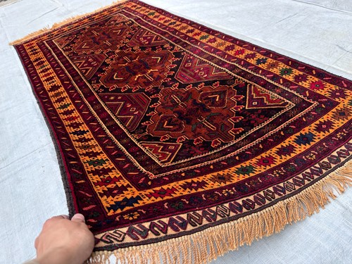 Tappeto tribale nomade vintage