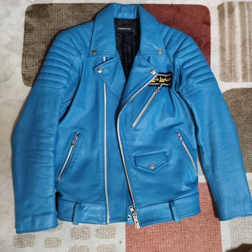 Giacca blu doppiopista stile