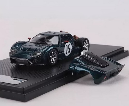 Modellino auto scala 64 - rm, 1/64