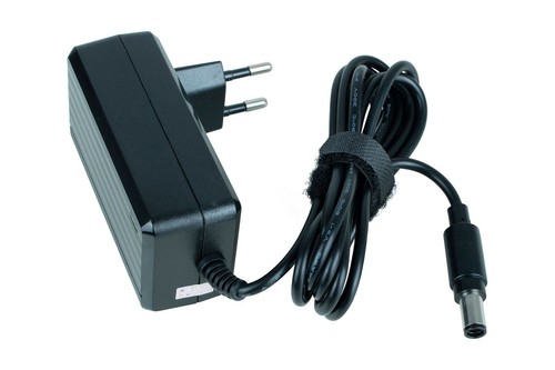 Alimentatore carica batterie