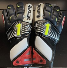 GUANTO CALCIO RINAT SUPREME