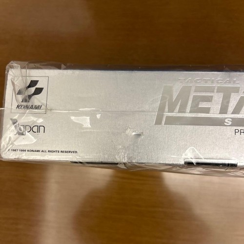 Autentico metal gear solid - metal,