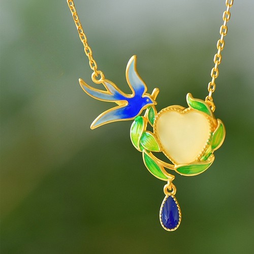 Collana ciondolo giada