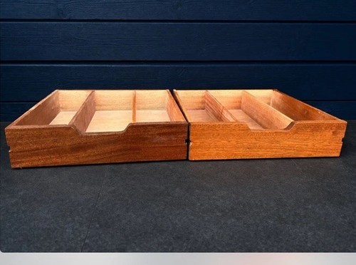 Coppia cassetti iroko - di,