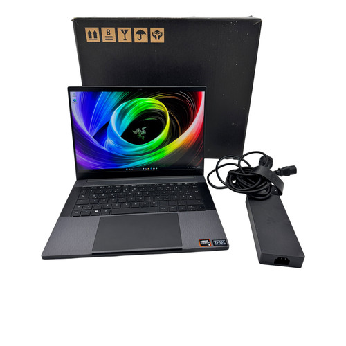 Razer blade qhd 240hz - blade,