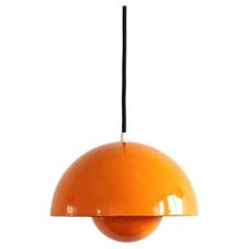 Lampada a sospensione smaltata