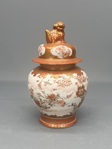 Antico vaso tempio kutani - tempio,
