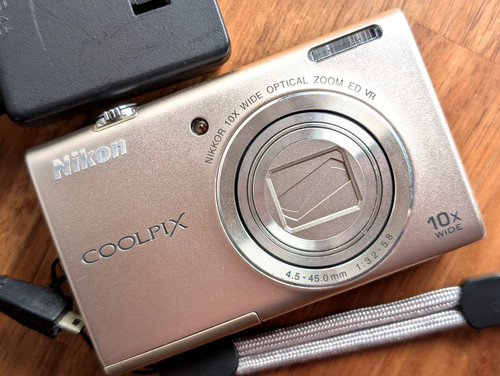 Mint nikon coolpix s6200 - nikon,