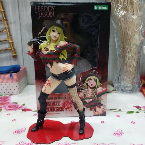 Statua anime horror movie - statua,