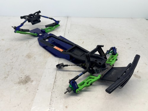 Traxxas nitro slash 1 - 3.3, 1/10