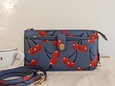 Coach Noa Messaggero Pop Up