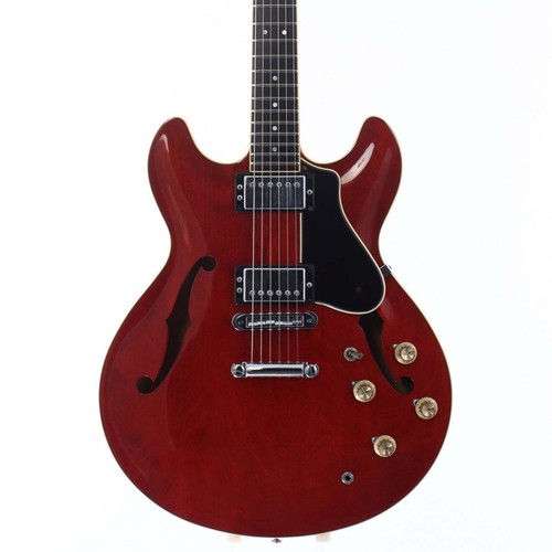 Chitarra elettrica semivuota