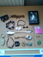 Lotto lavoro di 20 oggetti di vari bigiotteria vintage ecc. (Lotto 3)