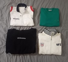 Mystery box 3Kg vestiti vintage usati in ottime condizioni, puliti e firmati.