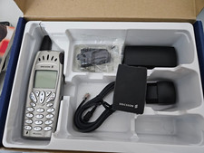 CELLULARE ERICSSON R520M R520