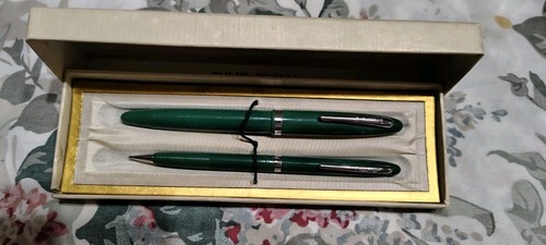 Sheaffer cadet green plastic - cadet,