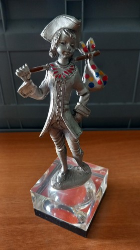 Statuetta peltro cesellato - peltro,