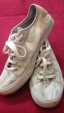 Nike - scarpe da ginnastica - N° 39 - colore bianco sporco - con stringhe    