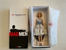 2010 GL MAD MEN BETTY DRAPER