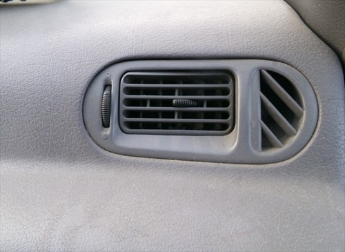 Bocchetta aria destro nissan - aria,