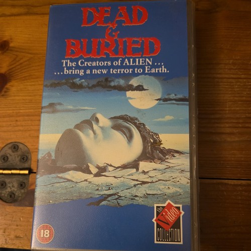 Dead and buried vhs - buried,