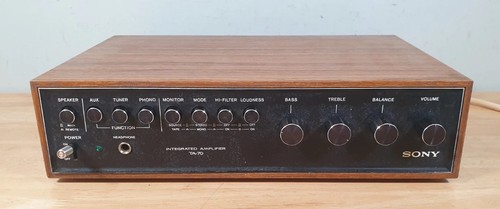 Amplificatore stereo integrato