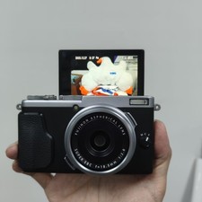 Fujifilm X70 16.3MP X-Trans