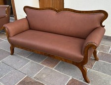 Divano in noce stile Biedermeier restaurato e rivestito di pelle, primi del 1900