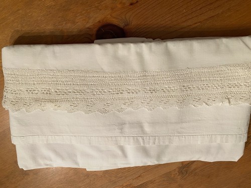 Antico foglio bianco con pizzo - foglio,